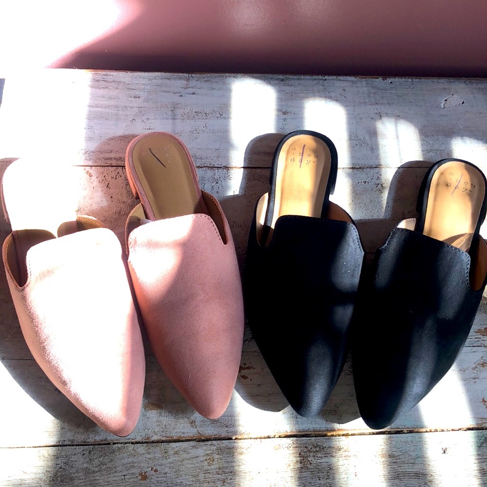 2 pairs suede